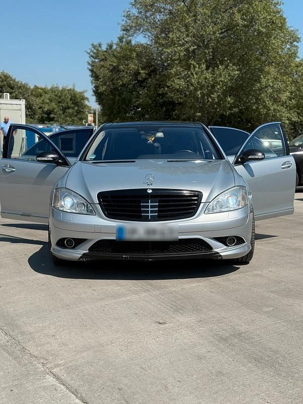 Silber Gebraucht 2005 Mercedes S500L AMG Limousine | 14.500 € - Bild 1/4