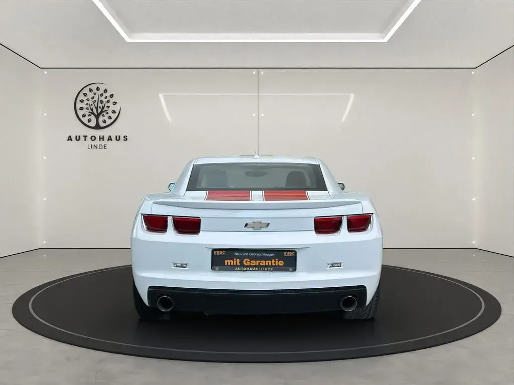 Gebraucht Chevrolet Camaro 328 PS (241 kW) 2012 Weiß Coupé