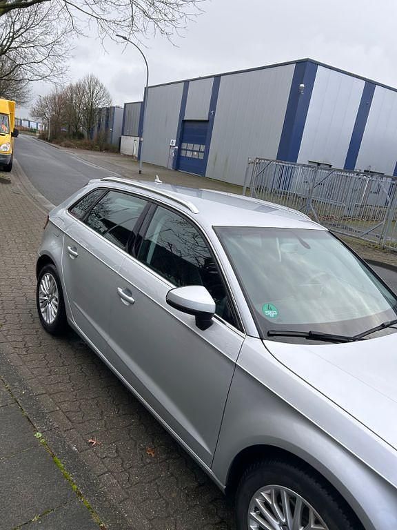 Gebraucht Audi A3 Ambiente 105 PS (77 kW) 2013 Limousine
