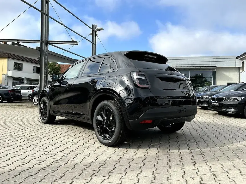 Neu Fiat 600E Sport 114 kW (156 PS) 2026 Schwarz SUV
