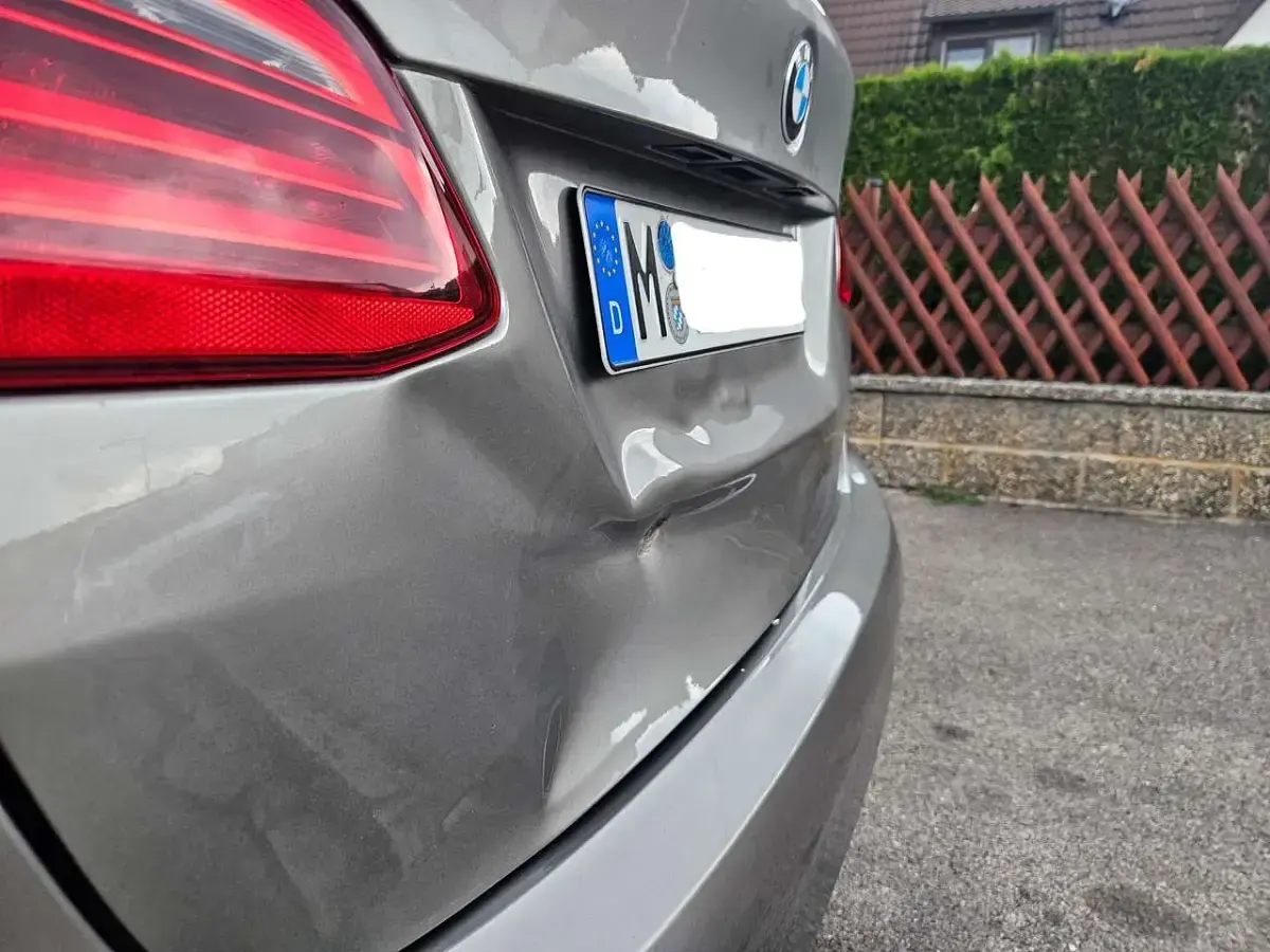 Gebraucht BMW 218 Active Tourer Advantage 136 PS (100 kW) 2017 Silber Van / Kleinbus