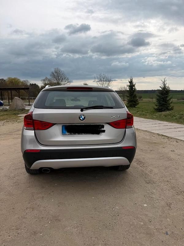 Gebraucht BMW X1 150 PS (110 kW) 2011 Silber SUV