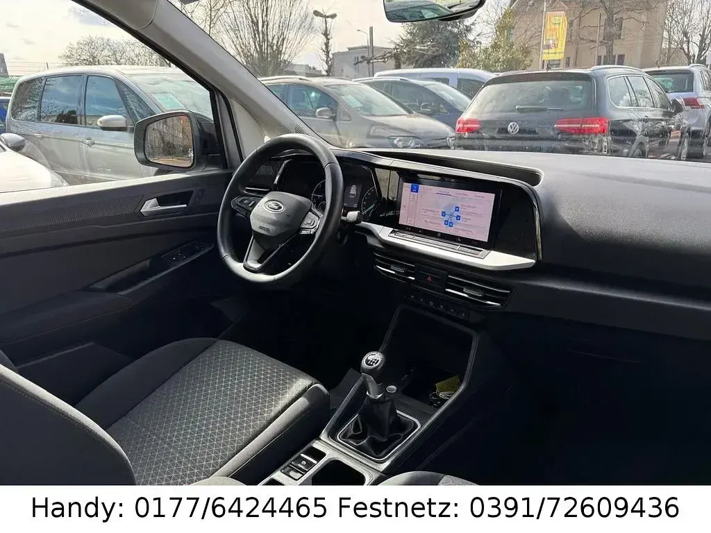 Gebraucht Ford Tourneo Connect Titanium 122 PS (89 kW) 2022 Silber Van / Kleinbus