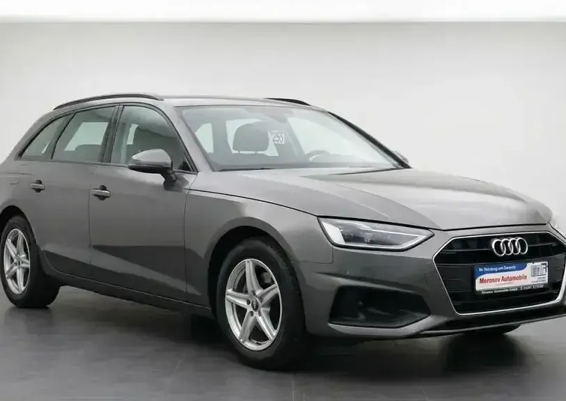 Gebraucht Audi A4 Comfort 163 PS (119 kW) 2021 Grau Kombi