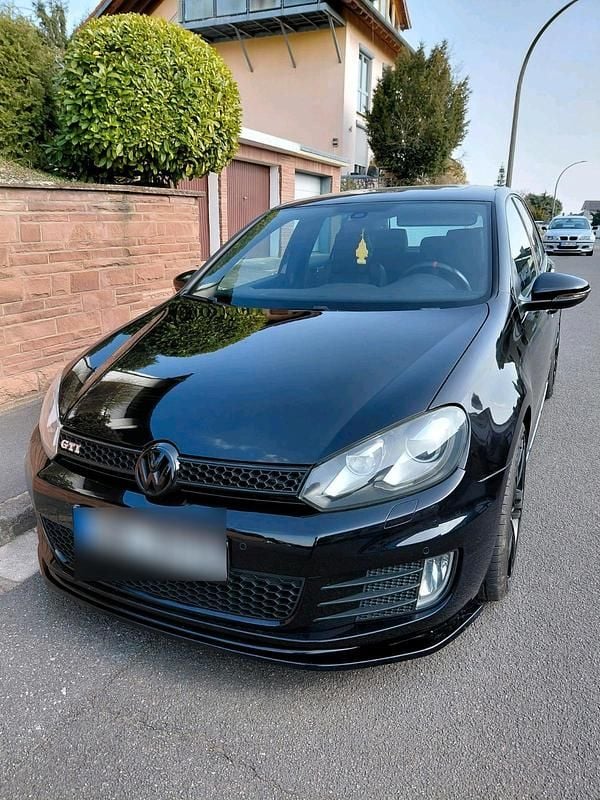 Gebraucht VW Golf VI GTI 211 PS (155 kW) 2010 Schwarz Kleinwagen