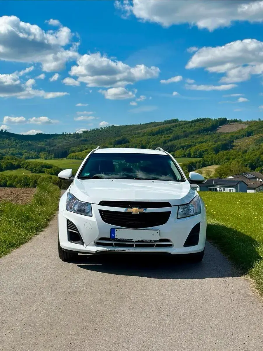 Gebraucht Chevrolet Cruze 124 PS (91 kW) 2012 Weiß Kombi