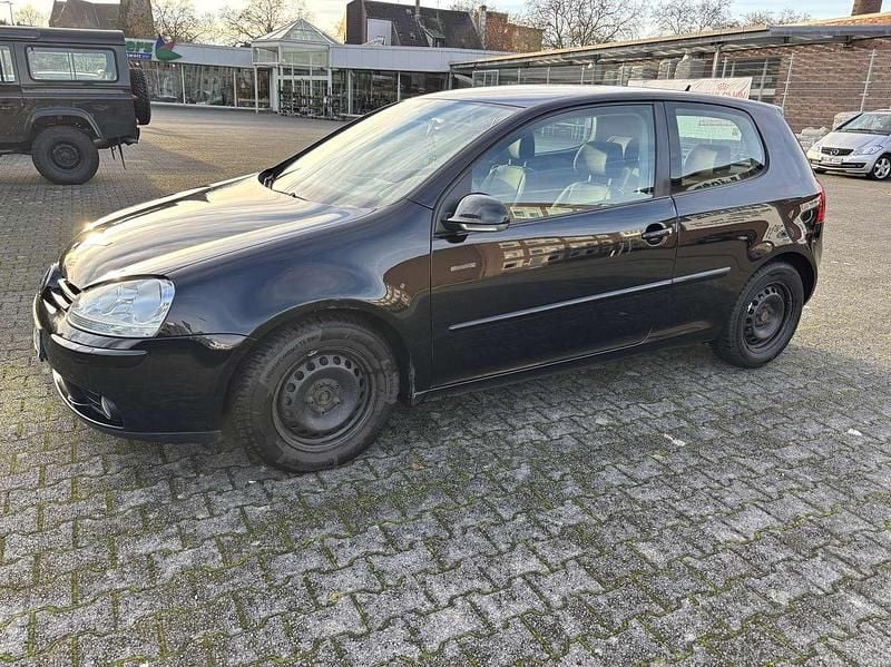 Schwarz Gebraucht 2005 VW Golf IV Sportline Kleinwagen | 900 € (Superpreis) - Bild 1/4
