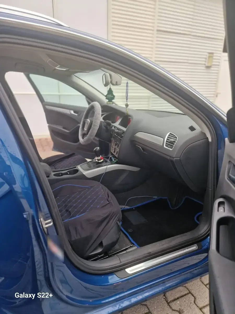 Gebraucht Audi A4 122 PS (89 kW) 2009 Blau Kombi