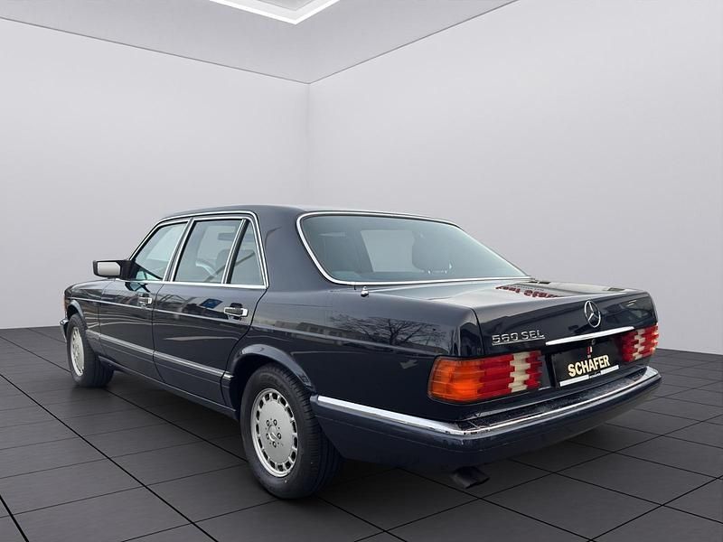 Gebraucht Mercedes 560 279 PS (205 kW) 1990 Blau Limousine