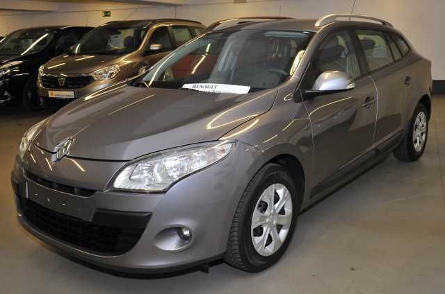 Grau metallic Gebraucht 2010 Renault Mégane GrandTour Expression Kombi | 8.200 € - Bild 1/4