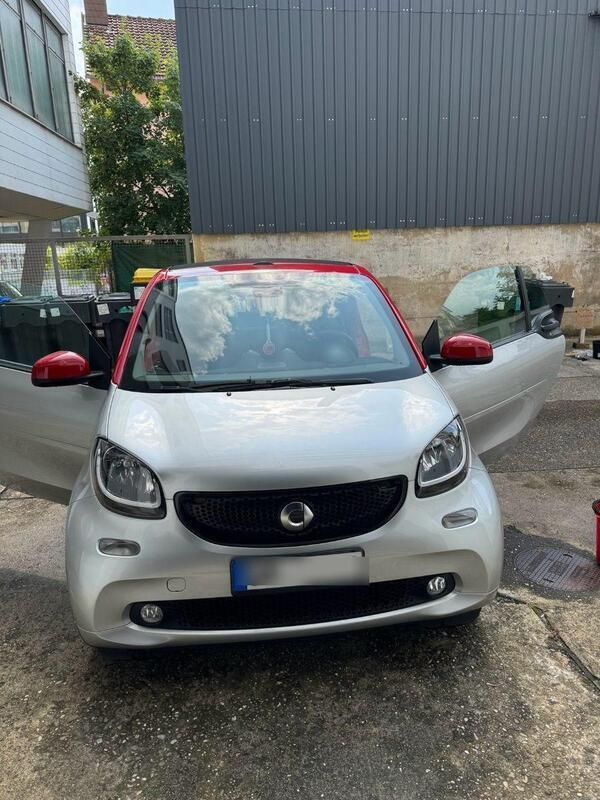 Silber Gebraucht 2016 Smart ForTwo Coupé Passion Cabrio | 14.900 € (Etwas zu teuer) - Bild 1/4