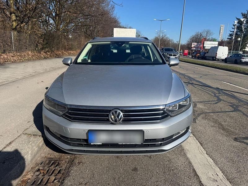 Gebraucht VW Passat Highline 190 PS (139 kW) 2018 Silber Kombi