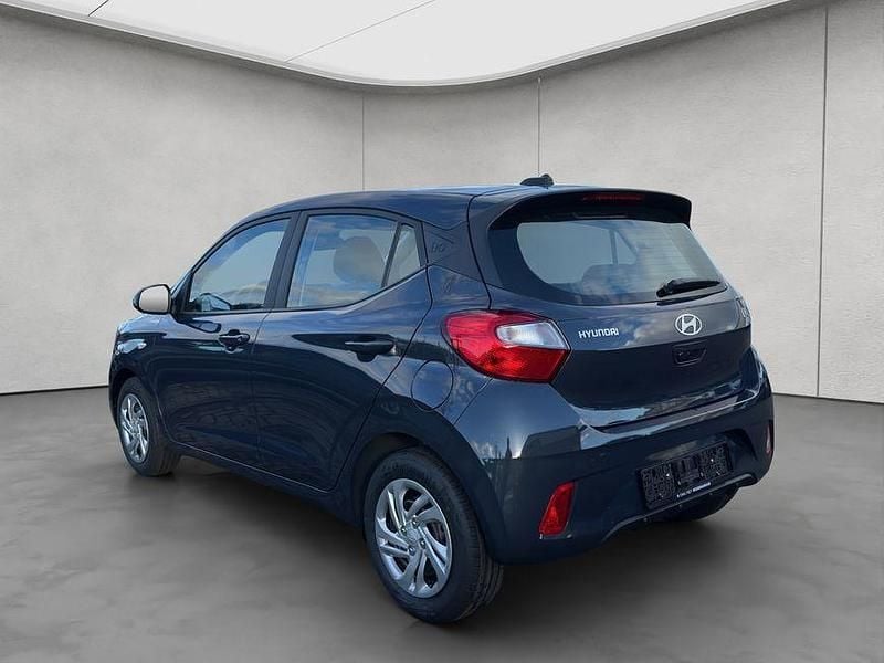 Gebraucht Hyundai i10 Select 63 PS (46 kW) 2025 Grau Kleinwagen