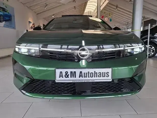 Gebraucht Opel Astra Ultimate 145 PS (106 kW) 2026 Grün Kombi