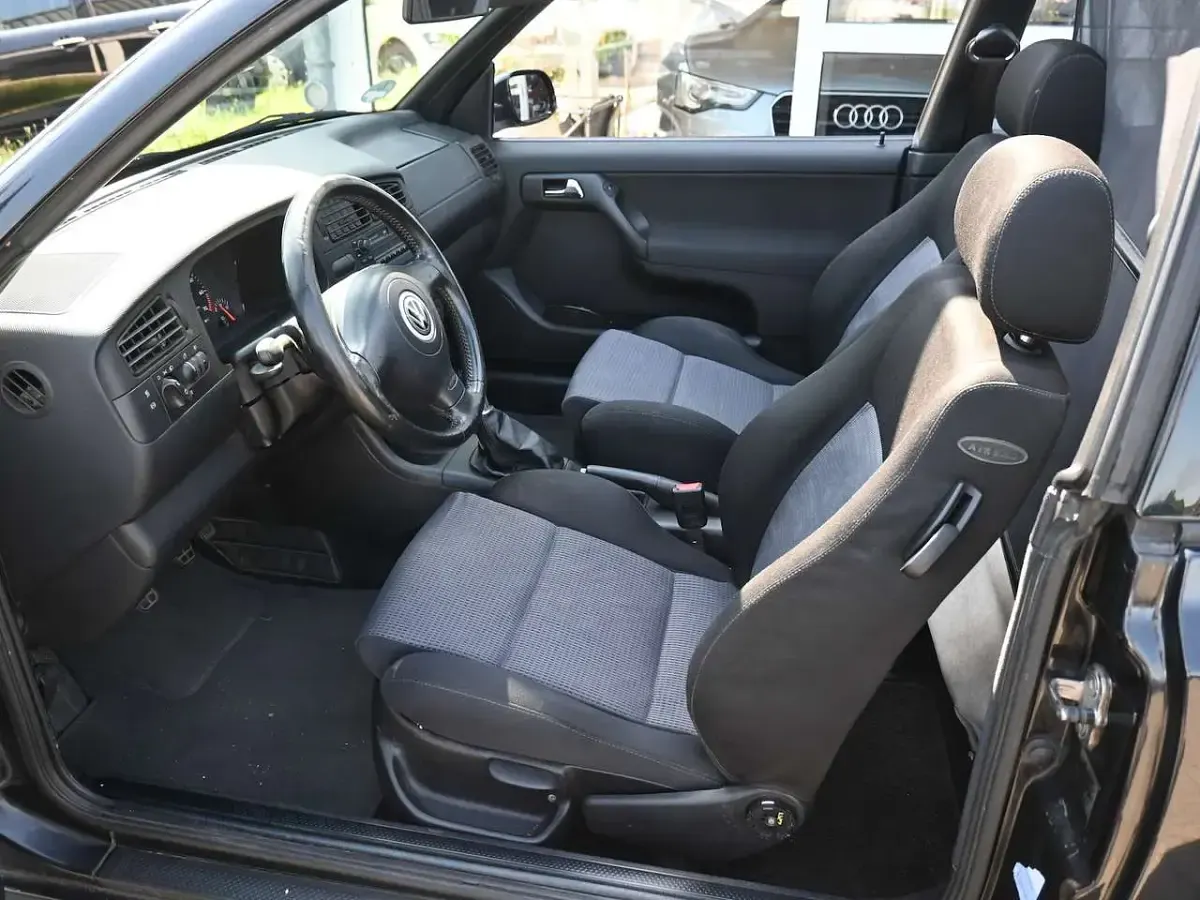 Gebraucht VW Golf Cabriolet Comfortline 116 PS (85 kW) 2000 Schwarz Cabrio