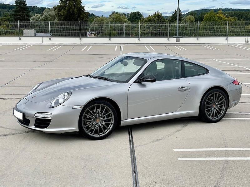 Silber Gebraucht 2008 Porsche 911 Carrera Coupé | 66.800 € (Teuer) - Bild 1/4