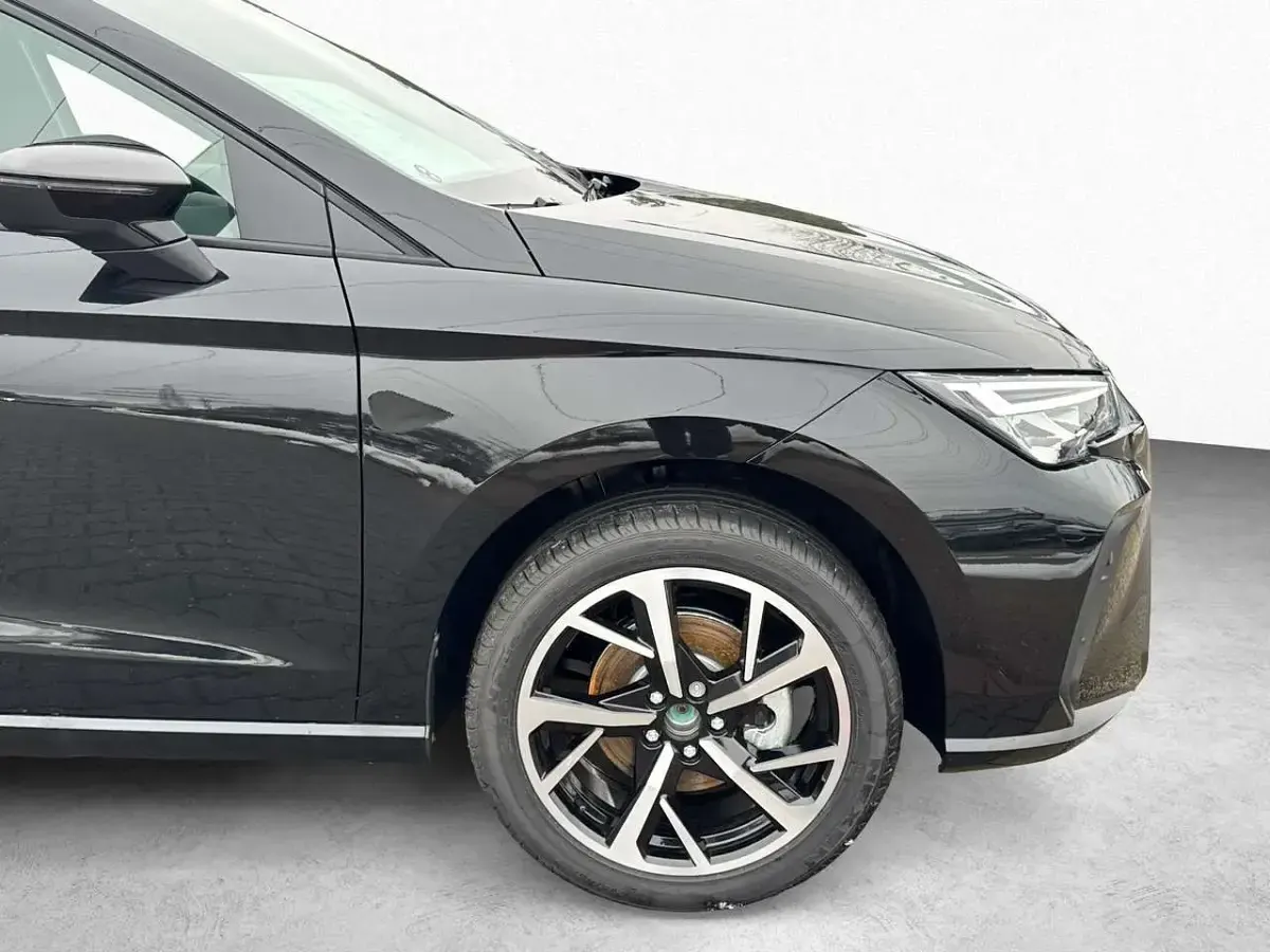 Gebraucht Seat Ibiza FR 116 PS (85 kW) 2026 Midnight schwarz Kleinwagen