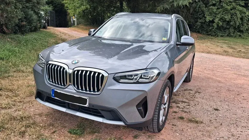 Gebraucht BMW X3 Sport Line 184 PS (135 kW) 2022 Grau SUV
