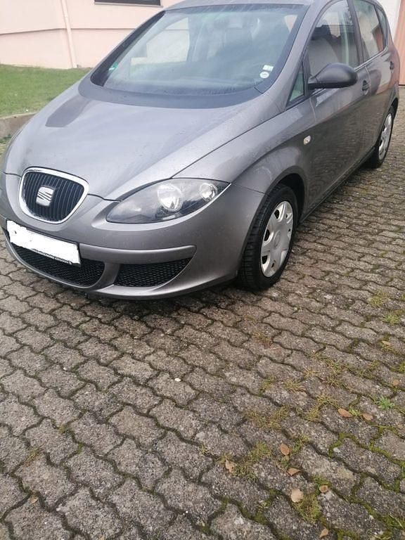 Gebraucht Seat Altea Reference 102 PS (75 kW) 2007 Grau Van / Kleinbus