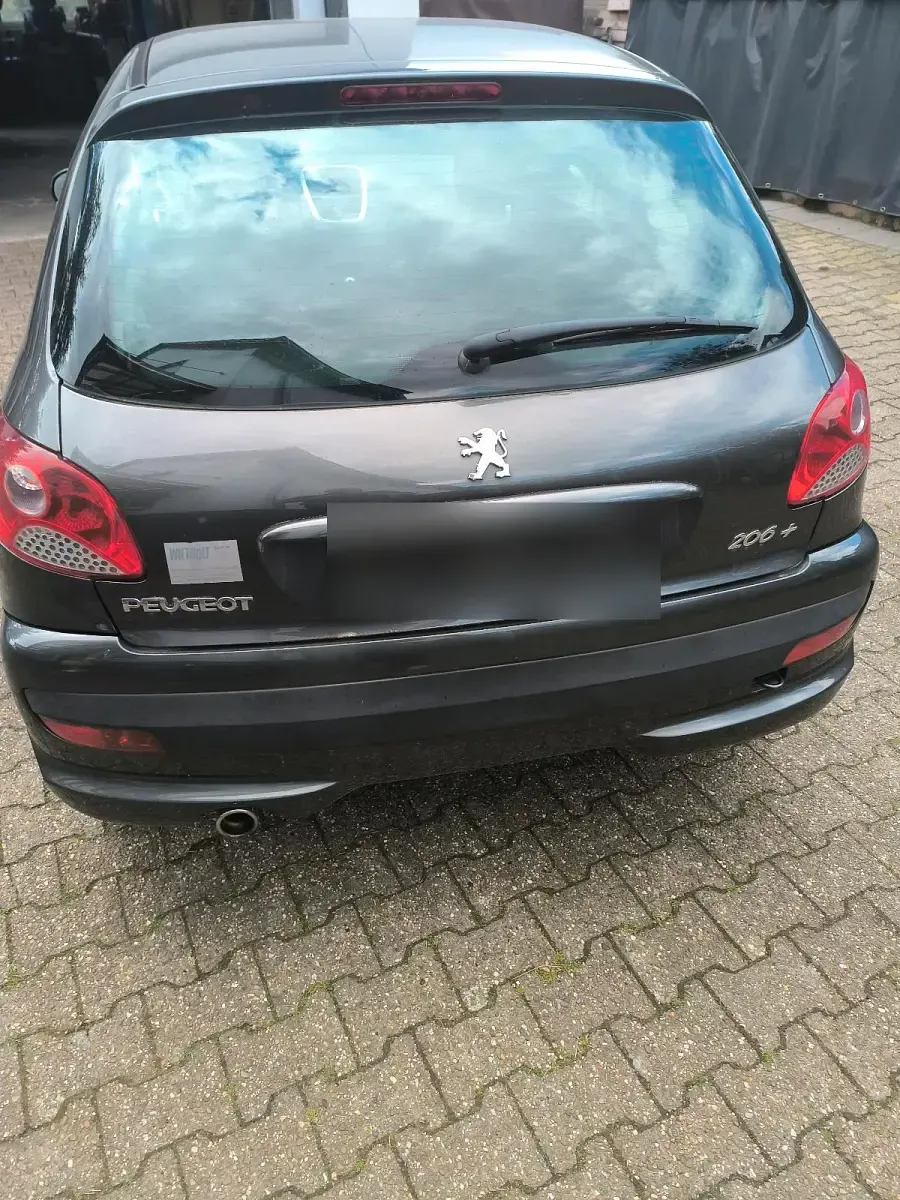 Gebraucht Peugeot 206+ 68 PS (50 kW) 2012 Kleinwagen
