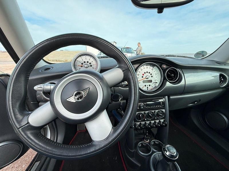 Gebraucht Mini Cooper 116 PS (85 kW) 2005 Silber Kleinwagen