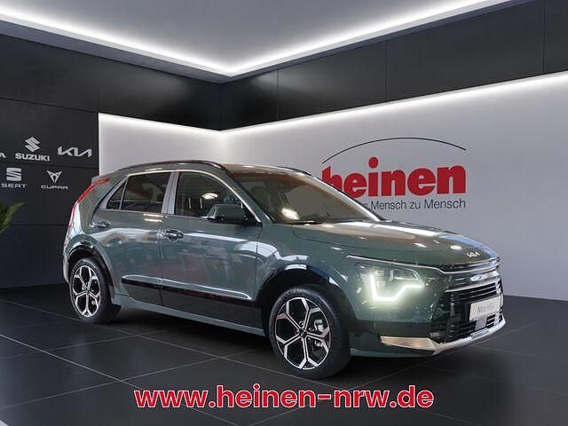 Gebraucht Kia Niro Spirit 129 PS (94 kW) 2024 City scape green SUV