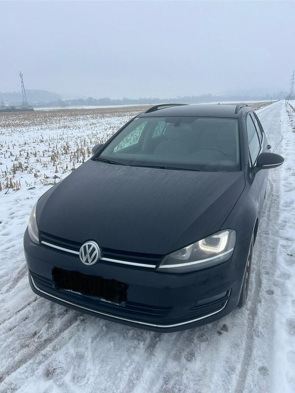 Schwarz Gebraucht 2016 VW Golf VII Kombi | 7.900 € (Etwas zu teuer) - Bild 1/4