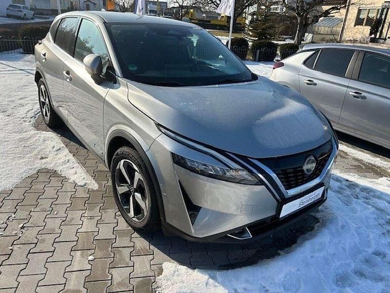 Silver (m) Gebraucht 2023 Nissan Qashqai N-Connecta SUV | 25.950 € (Etwas zu teuer) - Bild 1/4
