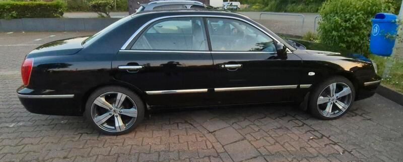 Schwarz Gebraucht 2005 Hyundai XG Limousine | 4.500 € - Bild 1/4
