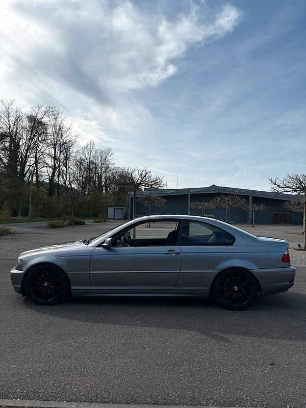 Gebraucht BMW 320 150 PS (110 kW) 2004 Grau Coupé