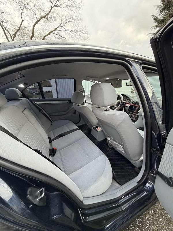 Usata BMW 320 170 CV (125 kW) 2000 Blu Berlina