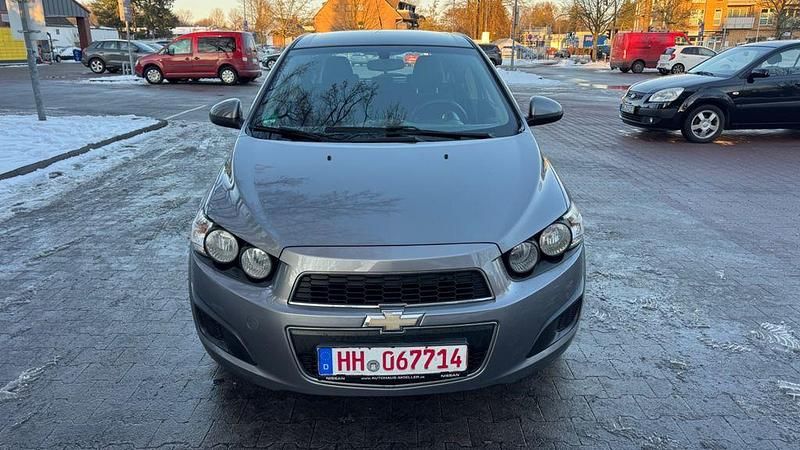Gebraucht Chevrolet Aveo LT 101 PS (74 kW) 2011 Grau Kleinwagen