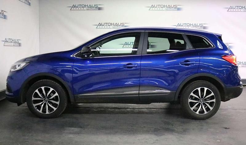 Gebraucht Renault Kadjar LIMITED 116 PS (85 kW) 2022 Stahlblau SUV