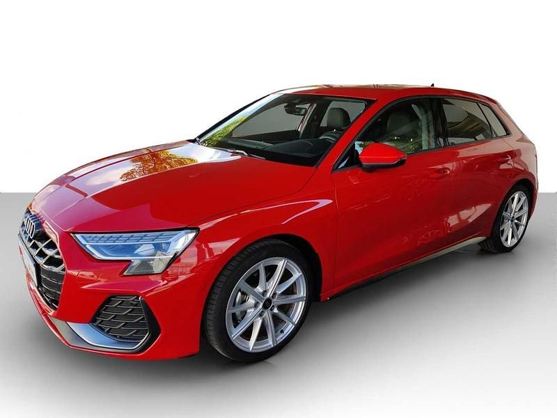Gebraucht Audi A3 S-Line 150 PS (110 kW) 2024 Progressivrot metallic Limousine