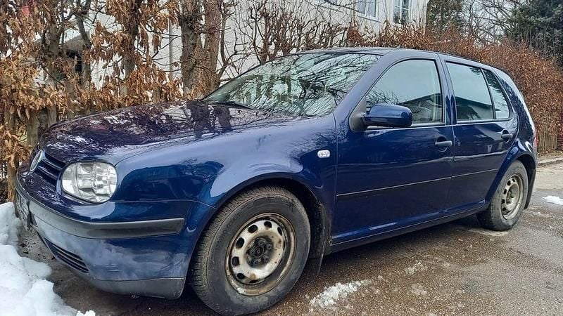 Gebraucht VW Golf IV Basis 75 PS (55 kW) 2001 Blau Kleinwagen