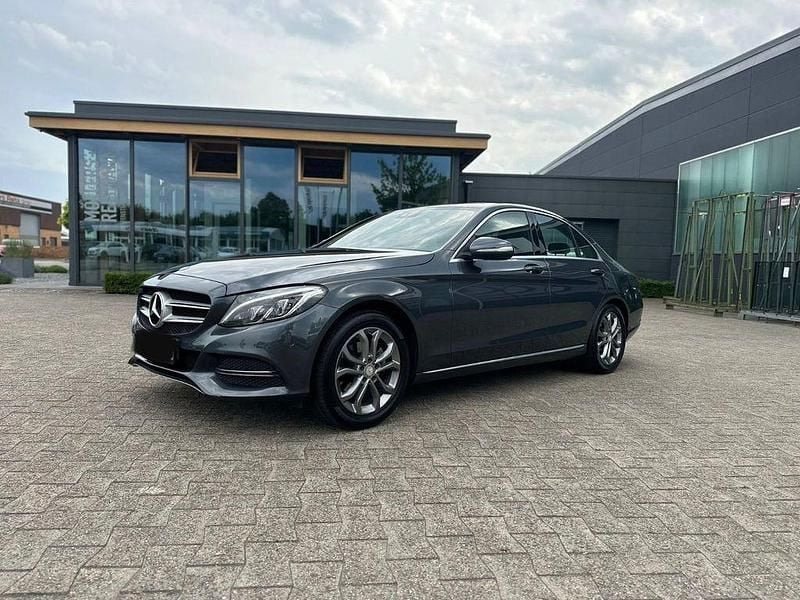 Gebraucht Mercedes C180 Avantgarde 156 PS (114 kW) 2014 Grau Limousine