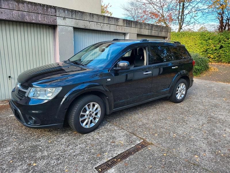 Gebraucht Fiat Freemont 170 PS (125 kW) 2013 Schwarz SUV