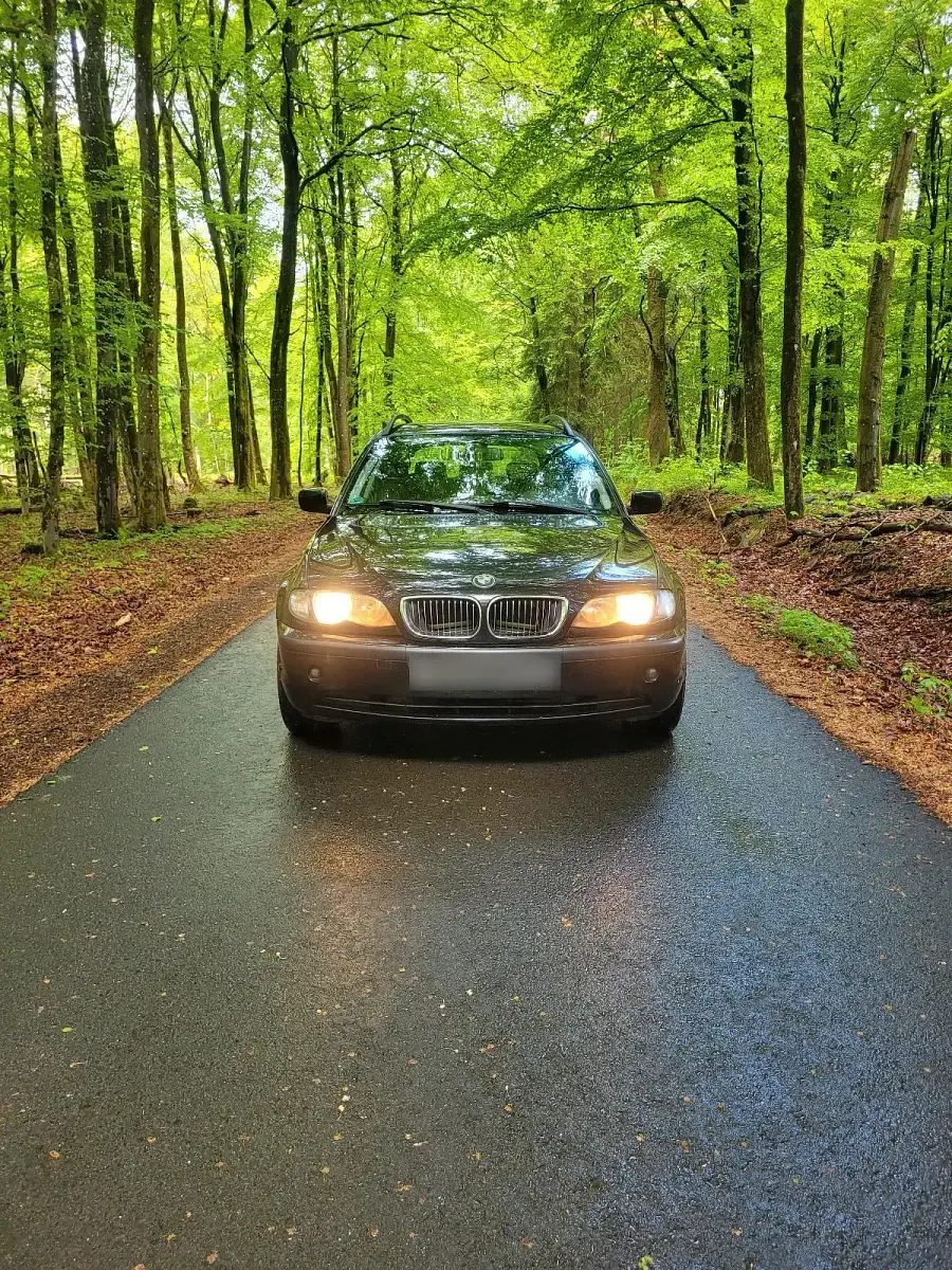 Gebraucht BMW 320 150 PS (110 kW) 2005 Schwarz Kombi
