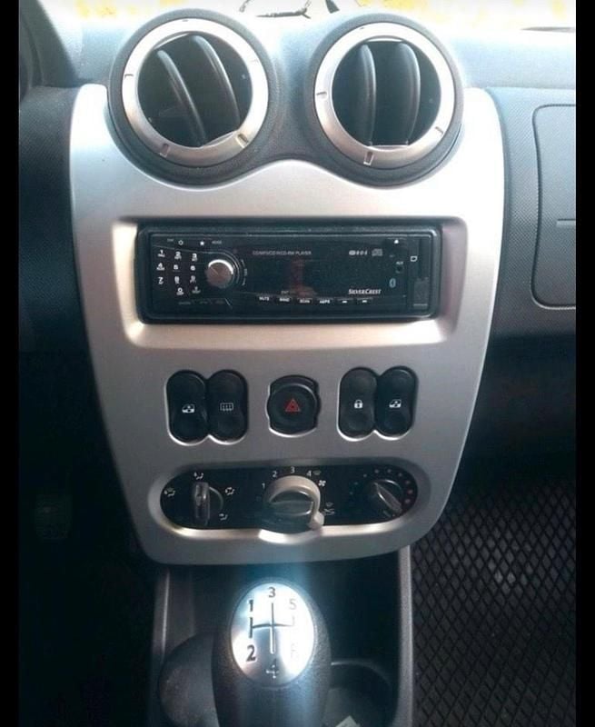 Second-hand Dacia Logan 105 CP (77 kW) 2011 Roșu Break