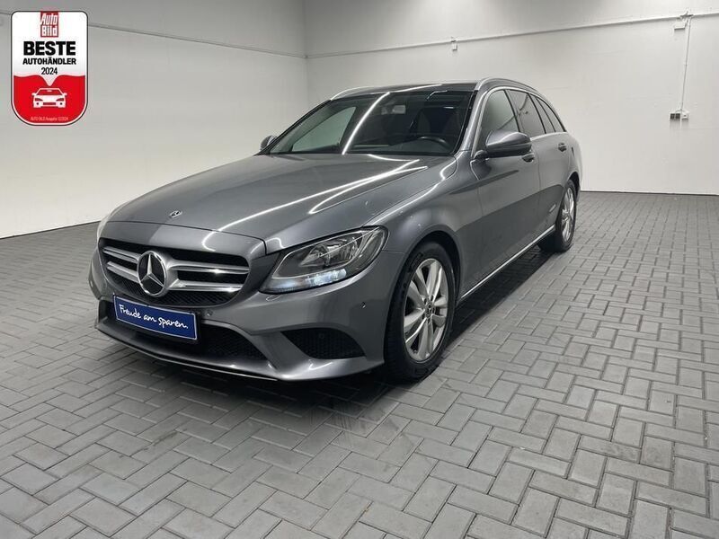 Grau (selenitgraumet.) Gebraucht 2019 Mercedes C220 Avantgarde Kombi | 22.980 € (Fairer Preis) - Bild 1/4