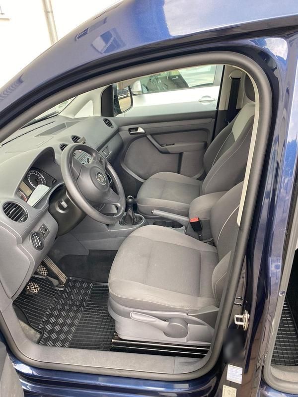 Gebraucht VW Caddy 105 PS (77 kW) 2011 Blau Van / Kleinbus