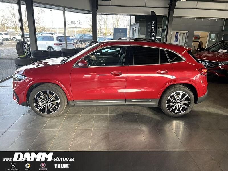 Gebraucht Mercedes EQA350 Premium 214 kW (292 PS) 2024 Patagonienrot manufactur SUV