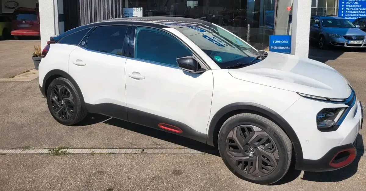 Gebraucht Citroën C4 130 PS (95 kW) 2021 Weiß SUV
