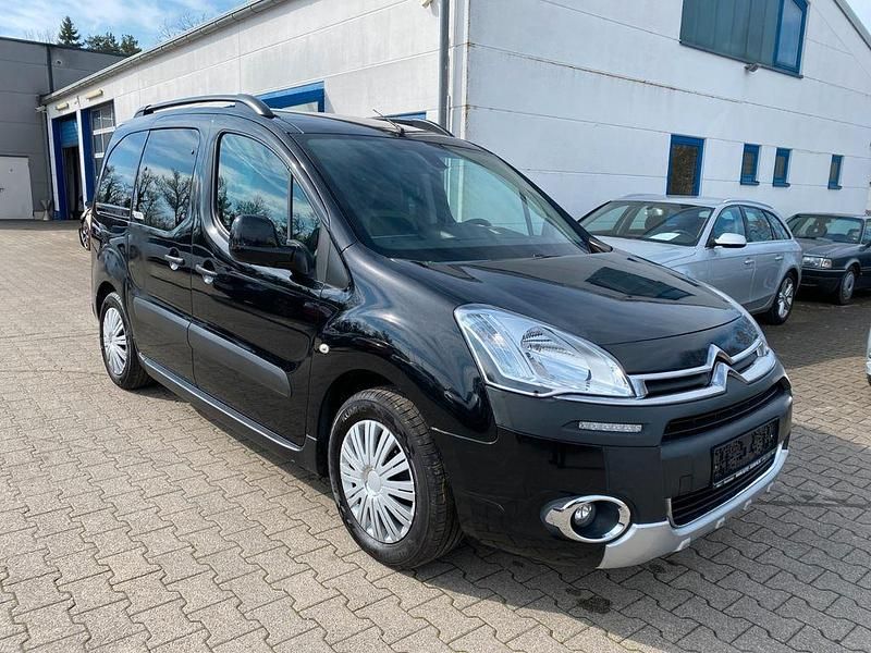 Gebraucht Citroën Berlingo XTR 114 PS (83 kW) 2015 Schwarz Van / Kleinbus