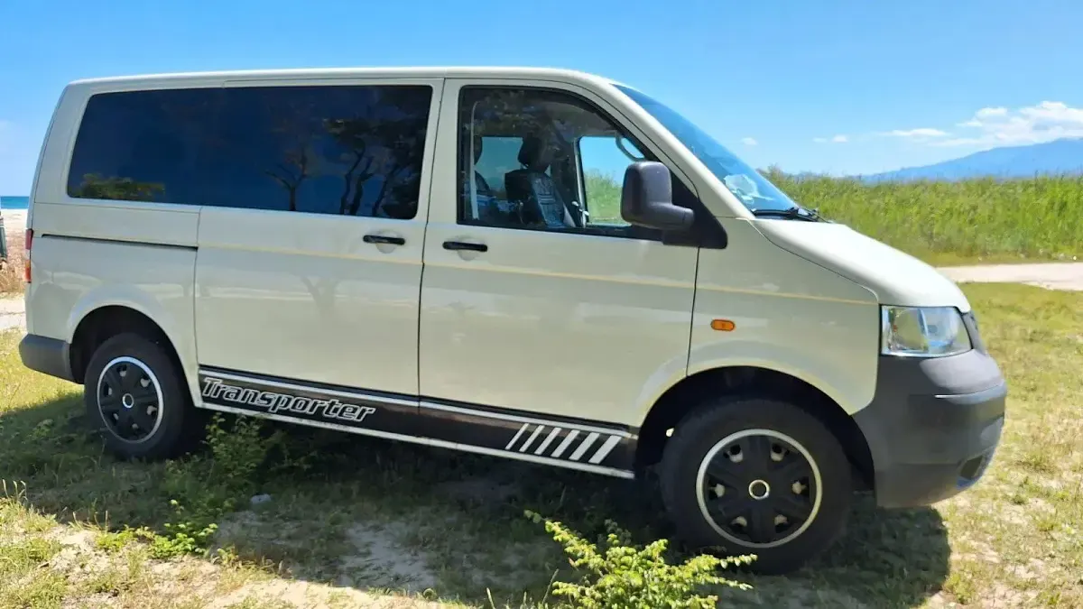 Usata VW Transporter 105 CV (77 kW) 2004 Bianco Furgone