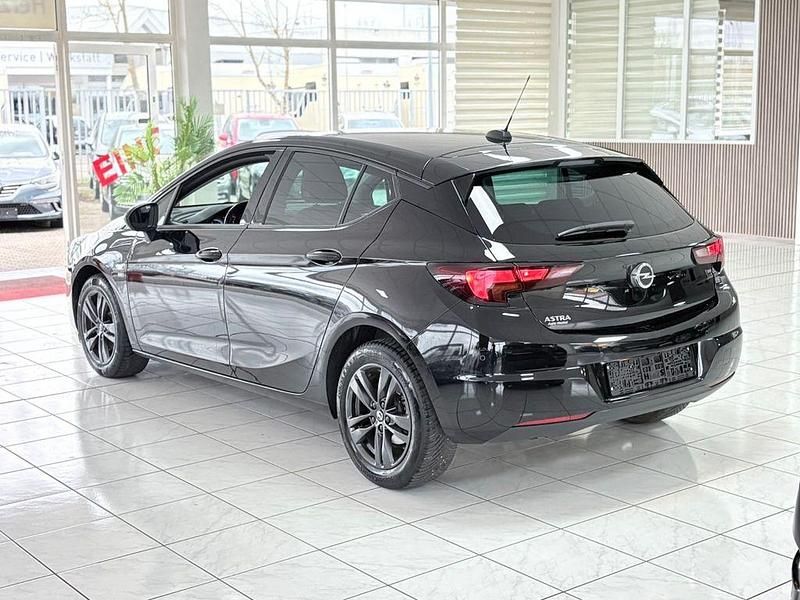 Gebraucht Opel Astra 145 PS (106 kW) 2020 Schwarz Limousine