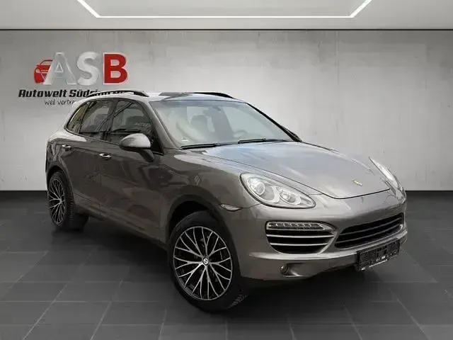 Gebraucht Porsche Cayenne 245 PS (180 kW) 2011 Grau SUV