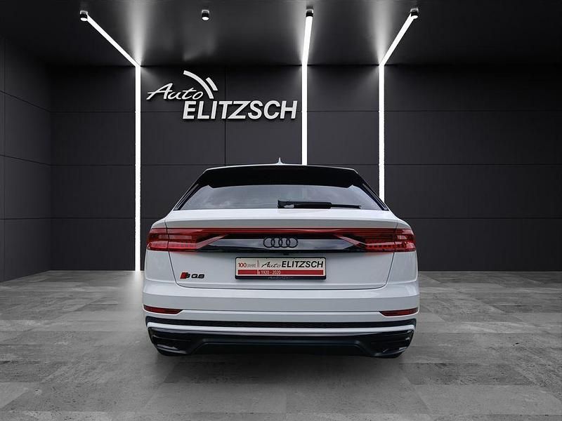 Gebraucht Audi Q8 S-Line 381 PS (280 kW) 2021 Carraraweiß SUV