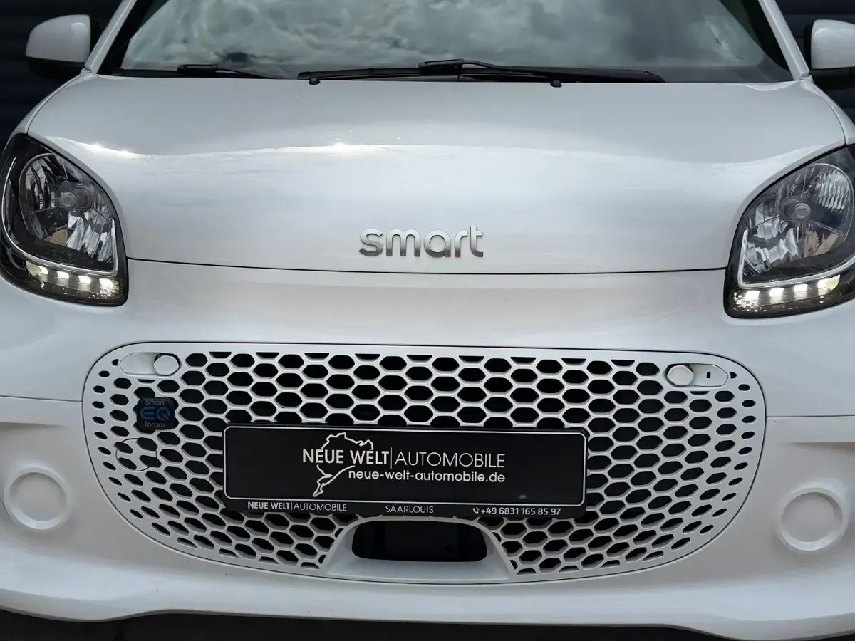 Używany Smart ForTwo Coupé 60 kW (82 KM) 2024 Biały Coupe