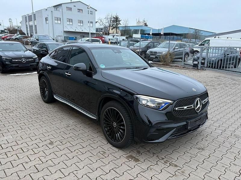 Gebraucht Mercedes GLC220 AMG line 197 PS (144 kW) 2025 Schwarz Coupé